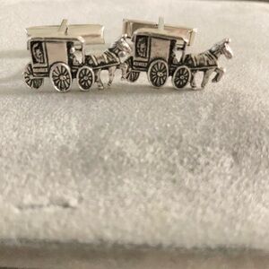 Vintage Harvey Avedon cuff links